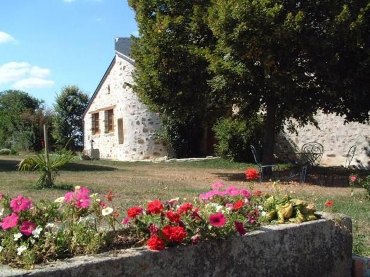 Gîte Souvigné-sur-Sarthe, 3 pièces, 5 personnes - FR-1-410-191 Esterno foto